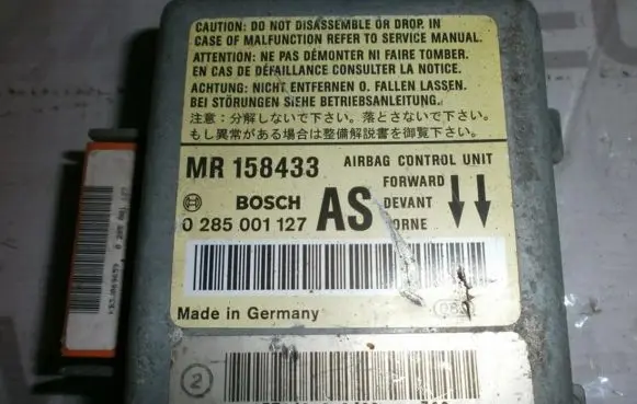 Mitsubishi Carisma Airbag control unit/module MR158433 0285001127