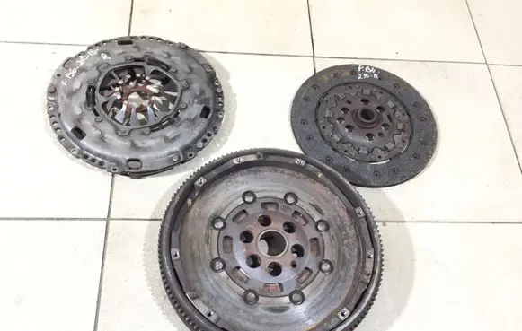 Volkswagen PASSAT B6 Clutch set kit 70804 A6514 181105