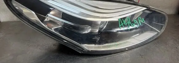 Renault Megane III Headlight/headlamp 260100923R