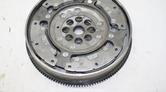 BMW X1 U11 Flywheel 5A87395 21205A87395