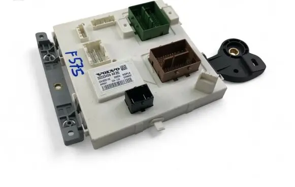 Volvo S60 Central body control module 32233459AB