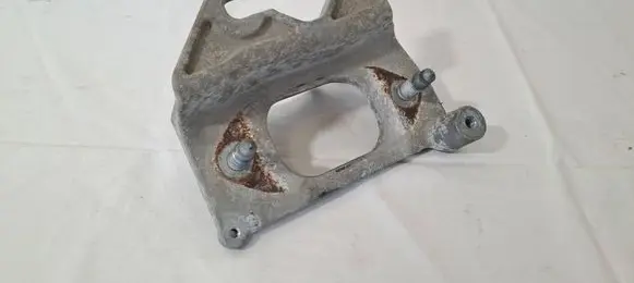 Renault Captur Engine mounting bracket 112228880R