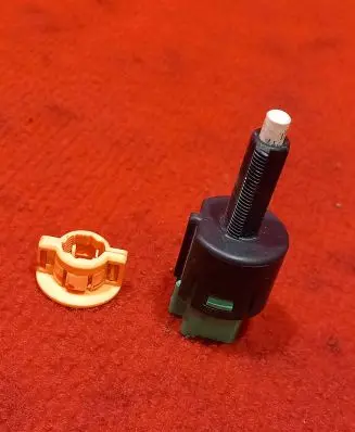 Citroen C-Crosser Brake pedal sensor switch 373J