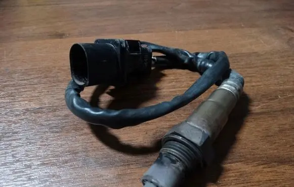 Porsche Cayenne (9Y0 9Y3) Lambda probe sensor 03H906262M