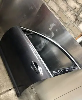 Jaguar XF X250 Front door 8X23F20221A