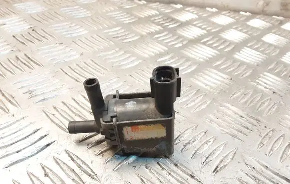 Toyota RAV 4 (XA20) Turbo solenoid valve 2586028940