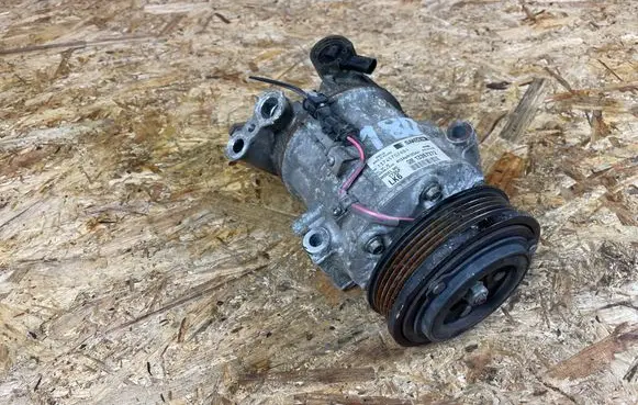 Opel Astra K Air conditioning (A/C) compressor (pump) 13367372