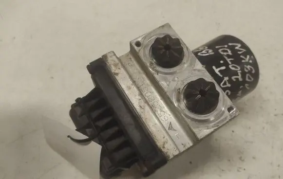 Volkswagen PASSAT B6 ABS Pump 3C0614095P 16027201 2020701A