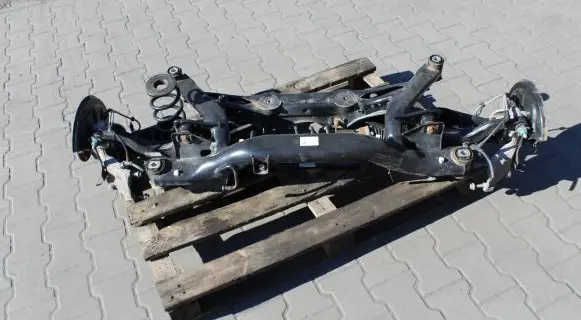 Seat Leon (5F) Rear axle beam 5Q0505235J