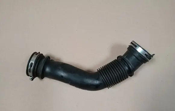 Ford Puma Air intake hose/pipe L1B1-9R504-AB