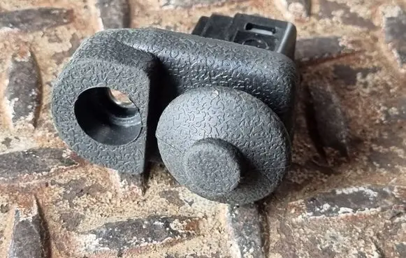 Nissan Qashqai Rear door sensor 