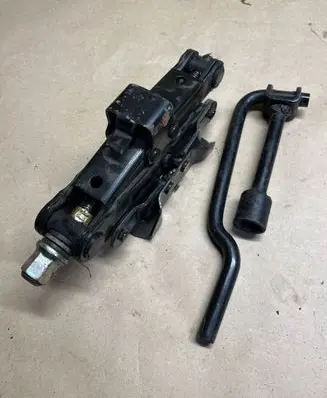 Renault Megane II Lift Jack 