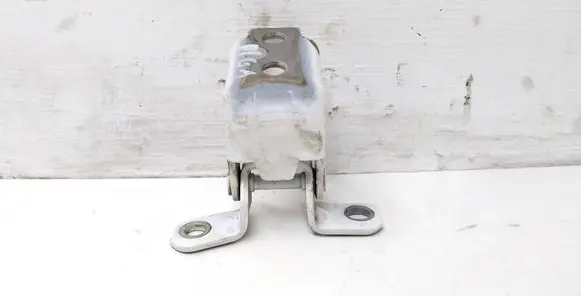 Mazda CX-3 Rear door lower hinge