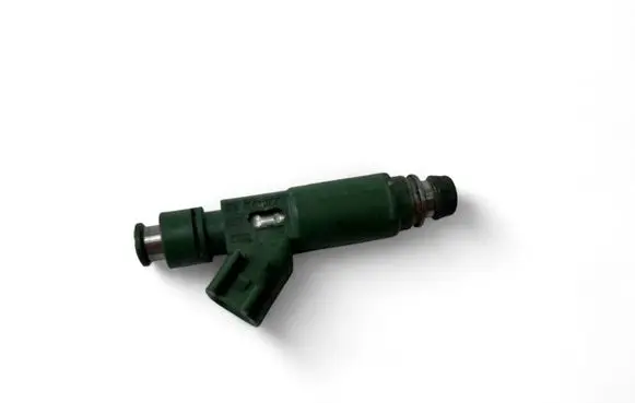 Volvo V70 Fuel injector 9470229