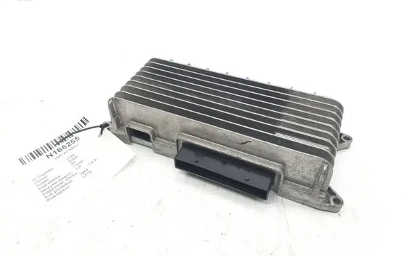 Audi A5 8T 8F Sound amplifier 8T0035223Q