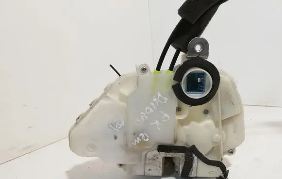 Honda Accord Front door lock