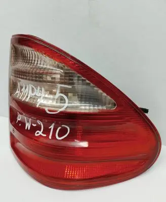 Mercedes-Benz E W210 Rear/tail lights A2108205464