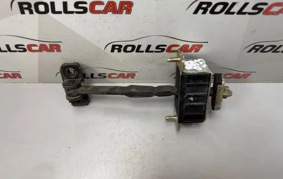 Mercedes-Benz CLS C219 Front door check strap stopper 