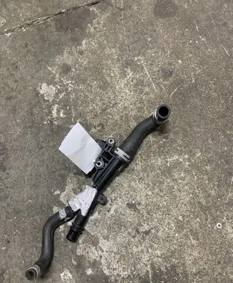 Nissan Qashqai Engine coolant pipe/hose