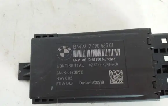 BMW 3 G20 G21 Seat heating relay 7490465