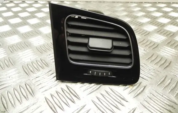 Rear air vent grill