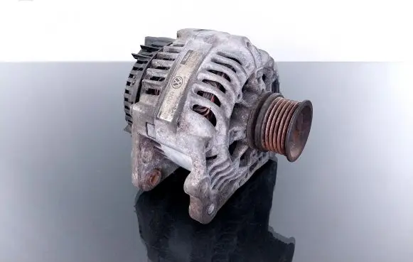 Volkswagen Golf III Generator/alternator A13VI124 037903023G 037903023