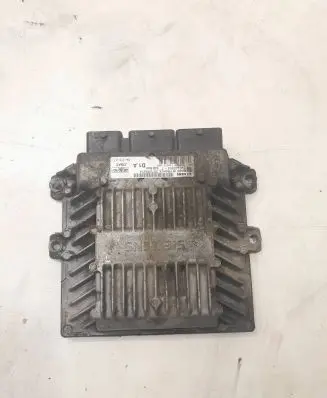 Volvo V50 Engine control unit/module 30729065A 5WS40092TT