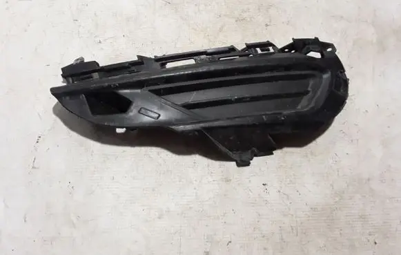 Volvo XC60 Front bumper lower grill 31425181