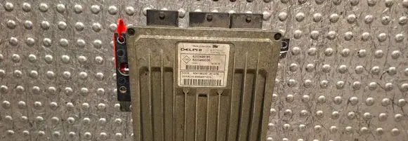 Renault Kangoo I Engine control unit/module S25053394 8200498185 R0410B023D