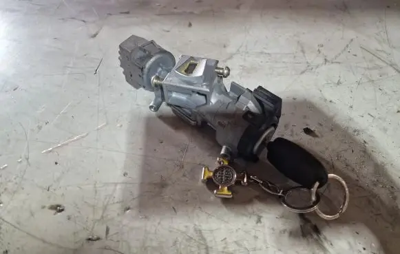 Ford Focus Ignition lock