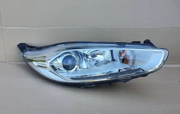Ford Fiesta Headlight/headlamp C1BB13W029CG 1090041