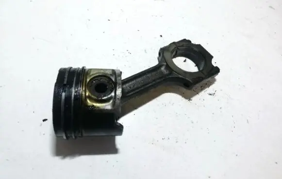 Alfa Romeo 156 Piston with connecting rod