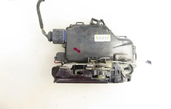 Skoda Fabia Mk1 (6Y) Front door lock 3B1837015AM