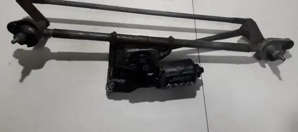 Chrysler PT Cruiser Front wiper linkage and motor