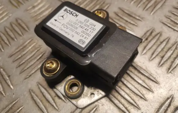 Mercedes-Benz E W210 Yaw turn rate sensor 0015404517