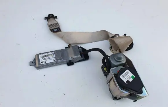 BMW 7 F01 F02 F03 F04 Front seatbelt 9214240 1100067744 611130500G