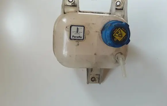 Opel Combo D Coolant expansion tank/reservoir 51891028