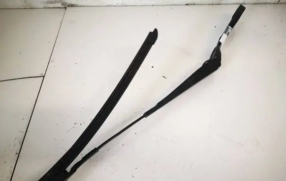 Skoda Superb B6 (3T) Front wiper blade arm 3t1955409