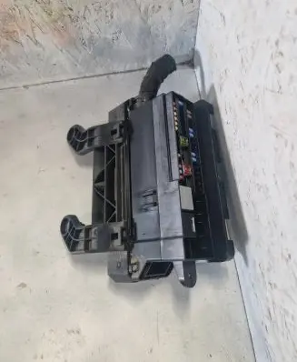 Volvo V40 Fuse module