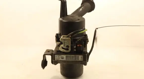 Peugeot Partner Power steering pump 9813664780