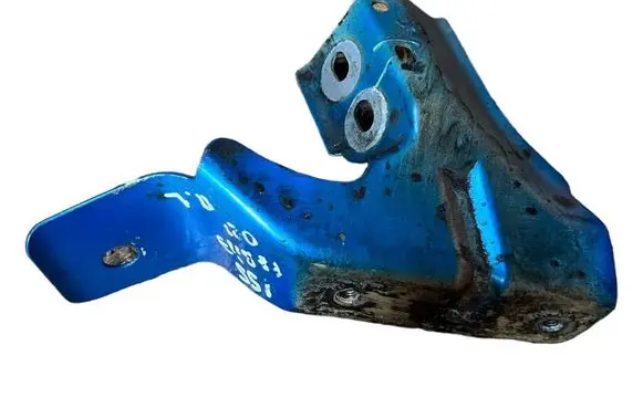 Skoda Fabia Mk1 (6Y) Fender mounting bracket 6Y0821141