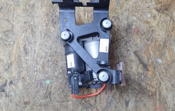 Jaguar XJ X351 Air suspension compressor/pump GW933B484AB