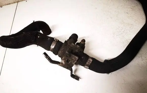 Nissan Note (E11) Engine coolant pipe/hose 