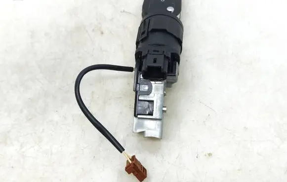 Opel Combo E Ignition lock 9663123380 9819236977