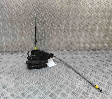 Mercedes-Benz C W205 Front door lock A2220063999