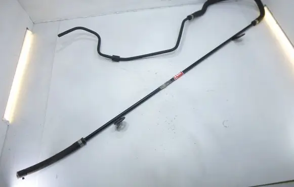 Volkswagen Touareg II Engine coolant pipe/hose 7P6122447AD KA4129213