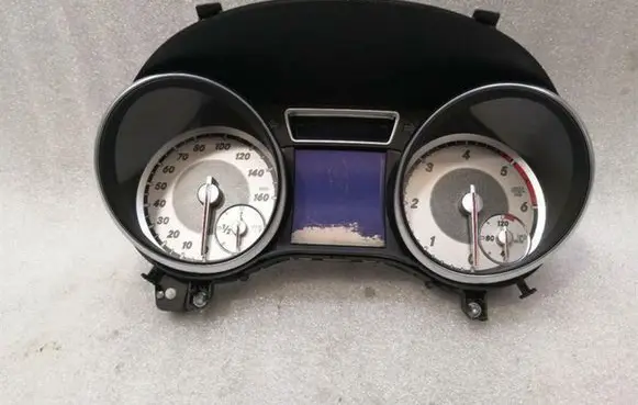 Mercedes-Benz GLA W156 Speedometer (instrument cluster) A1569009902