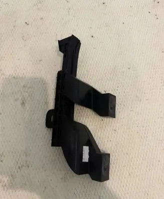 Peugeot 3008 II Front door windshield rail 9811414380
