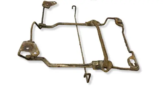 Opel Vivaro Spare wheel mounting bracket 