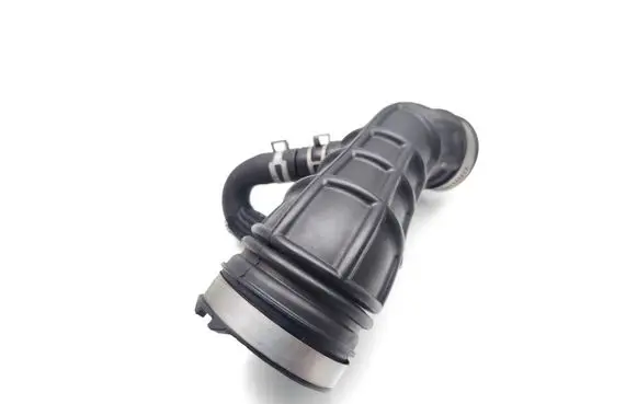 Suzuki SX4 S-Cross Air intake hose/pipe
